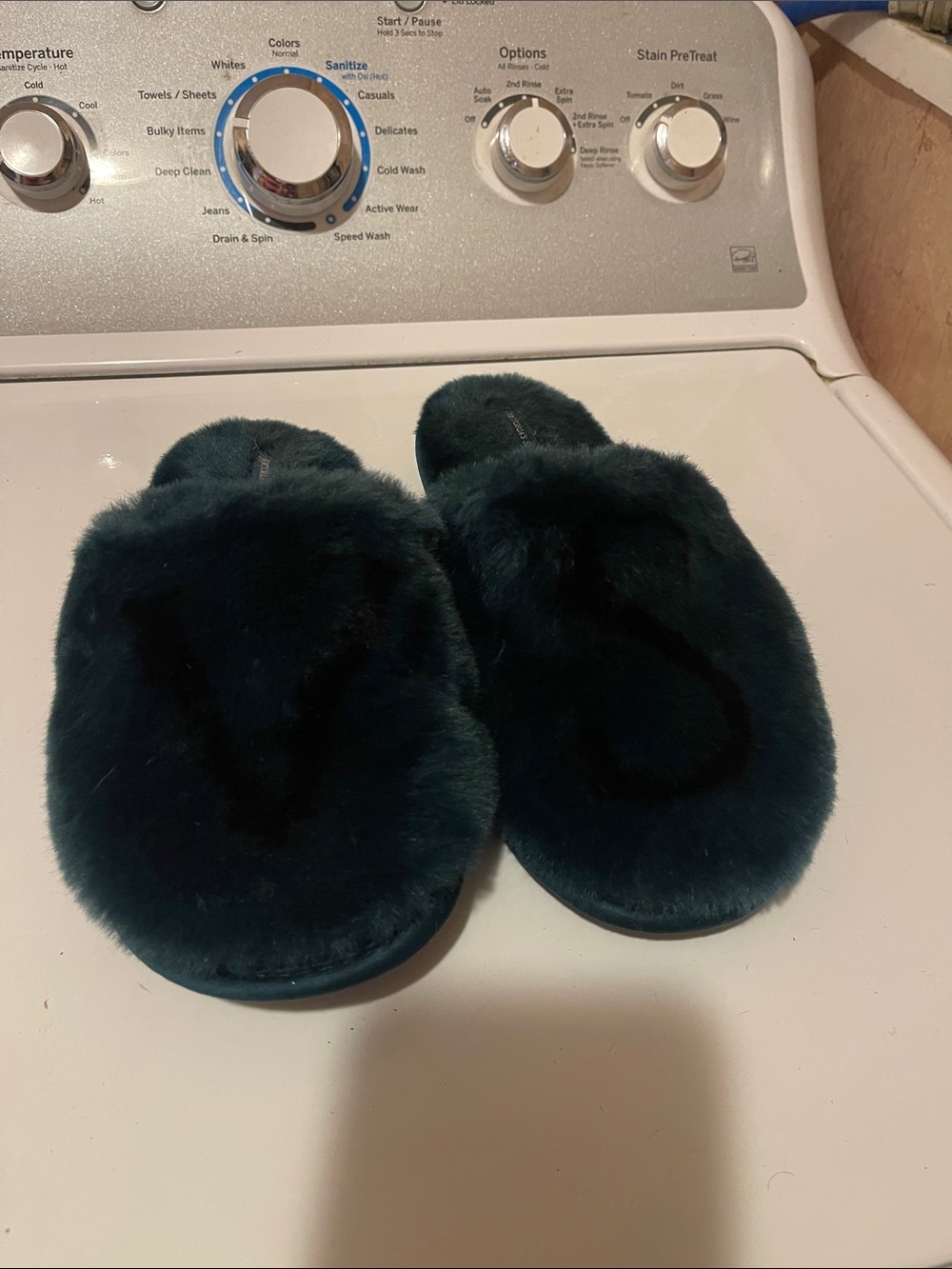 Victoria's Secret Plush Slide Slippers in Dark Teal